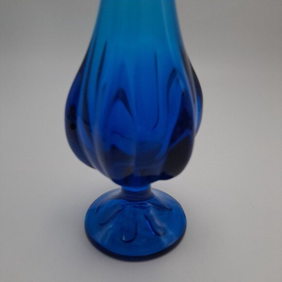 Viking Vintage Bluenique 6 Petal Small 13" Swung Glass Vase - Picture 3 of 9